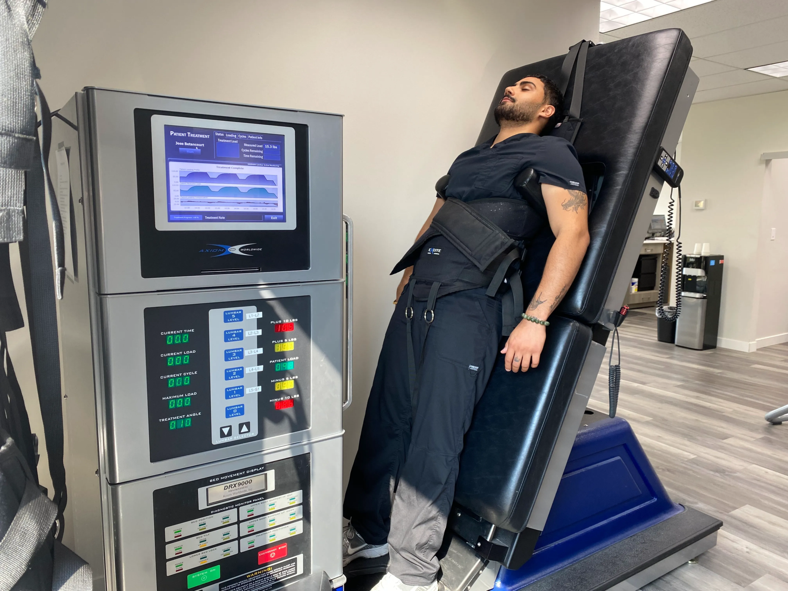 Spinal decompression tables at Chiro 1st